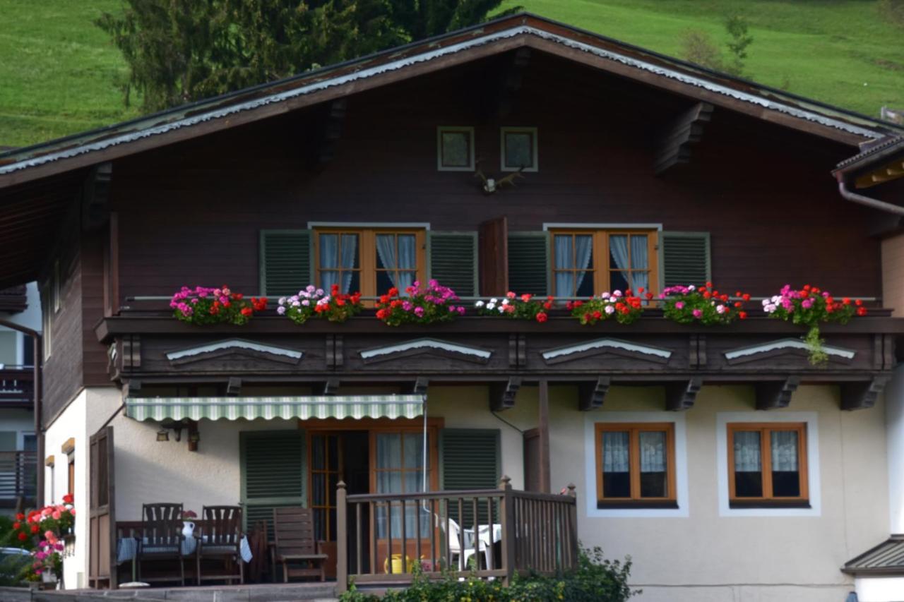 Haus Schwaighofer Apartment Neukirchen am Grossvenediger Bagian luar foto